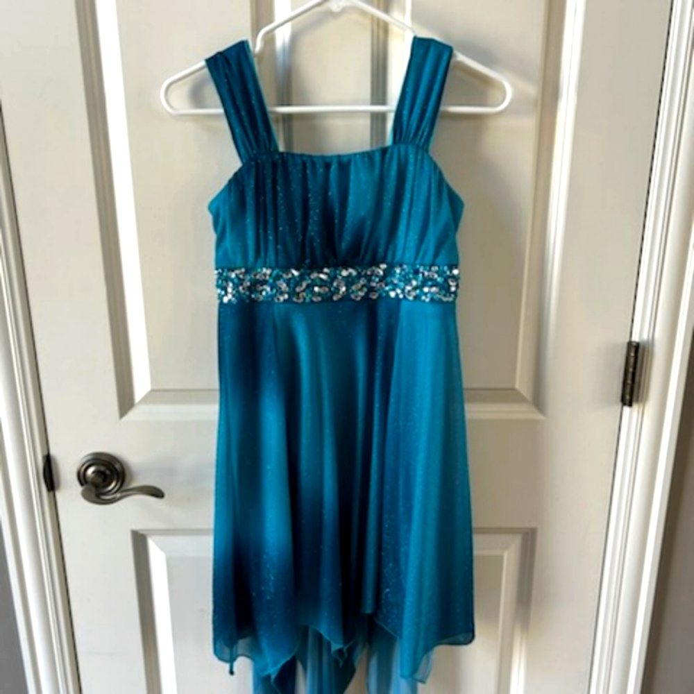 Super Fun Girls Size 12 Sleeveless Blue Dress with Sequins